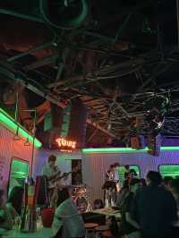 Tube music bar ย่านรัชโยธิน