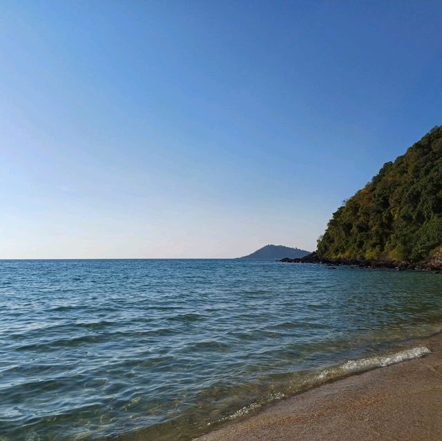 泰國沙美島非常漂亮的海灘景點:Ao prao beach，適合拍照📸打卡游泳