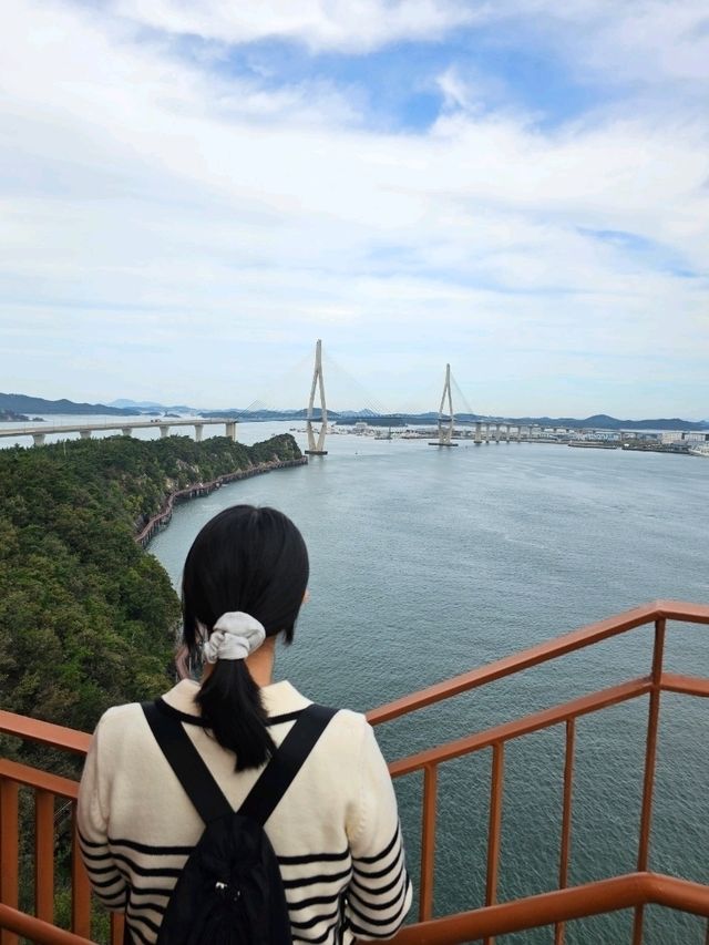 신기하고, 독특한 외관의 전망대 