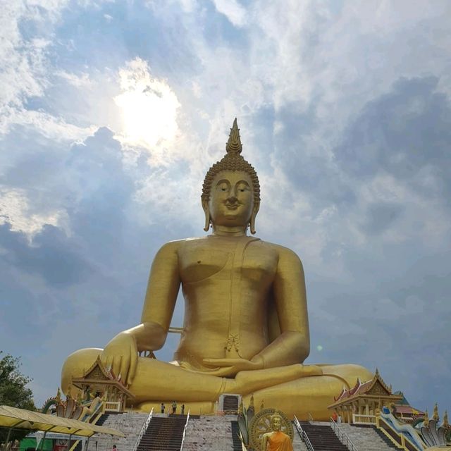 วัดม่วง อ่างทอง
