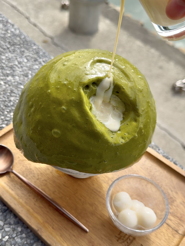 Asahi Huuhu: Desserts at Tamsui Riverbank