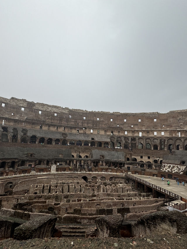 意大利🇮🇹羅馬鬥獸場🏟️千年歷史的振撼感