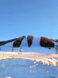 【長野／戸隠】日本百名山、高妻山を見ながら滑る「戸隠スキー場」⁡