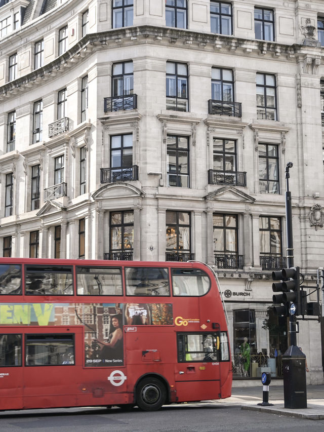 【ロンドン】ロンドンの赤い2階建てバス🚌