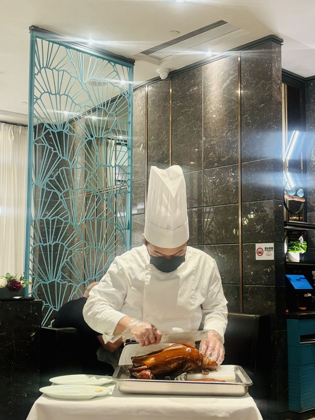 深圳片皮鴨, 花悦庭·果木烤鴨