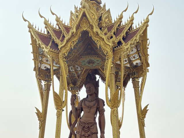 Bạn có thể dành cả ngày ở đây