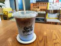 คาเฟ่ขนมไทย สไตล์โฮมมี่ เหมือนมาบ้านเพื่อน