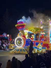Unique and Special -The nighttime parade at Tokyo Disneyland