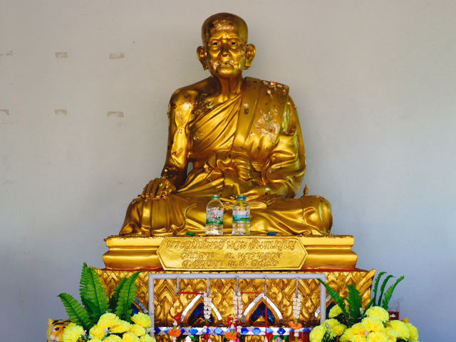 วัดกลาง อยุธยา