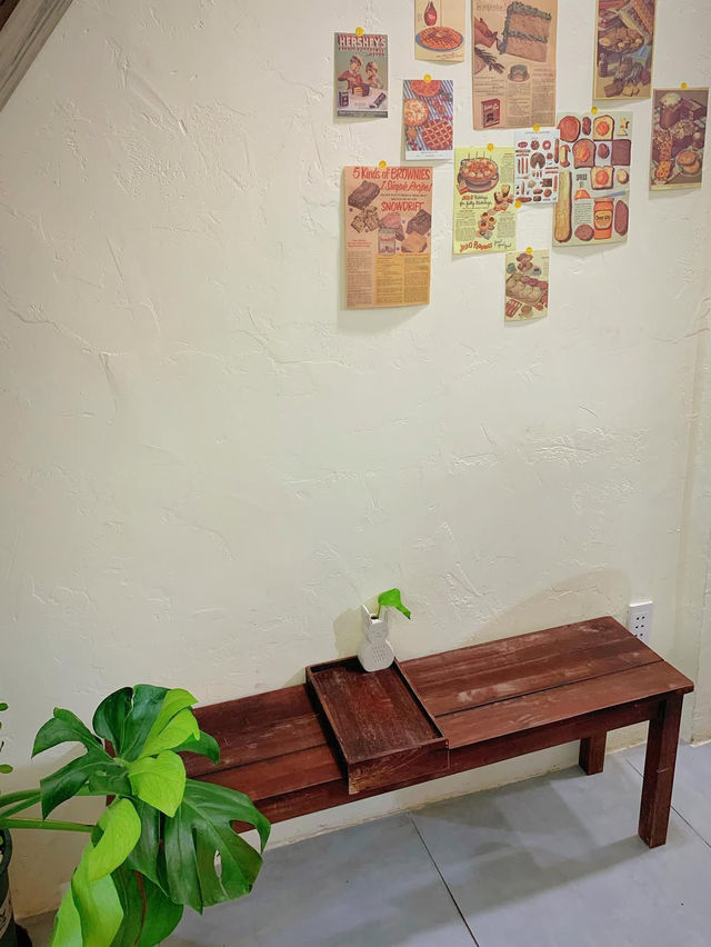 BITTERSWEET Cakery & Cafe 