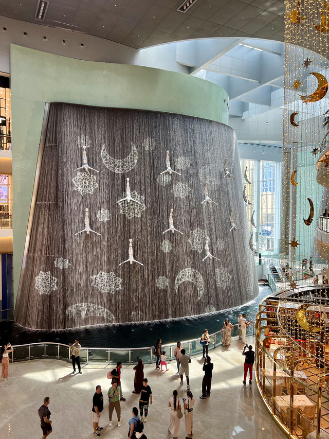 Dubai Mall & The Fountains: The Ultimate Must-Do Experience in Dubai