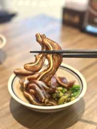台灣過江龍牛肉麵