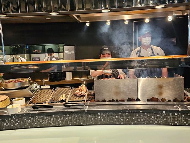 ตะลุยกินหรู! บุฟเฟต์มื้อกลางวันที่ Regent Taipei