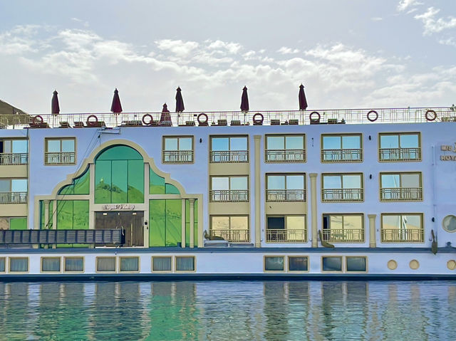 A 6-day Nile River cruise from Luxor to Aswan through Egypt’s incredible history👫😎❤️