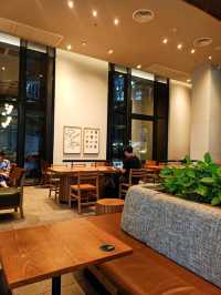 ร้าน Starbucks ตึก SIAMSCAPE 