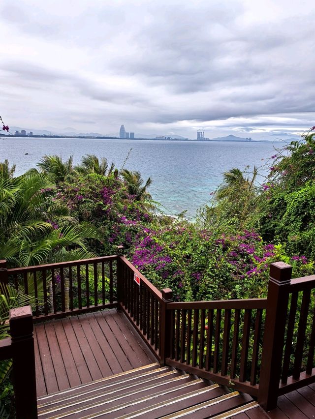 A Magical Stay at Wuzhizhou Island Resort