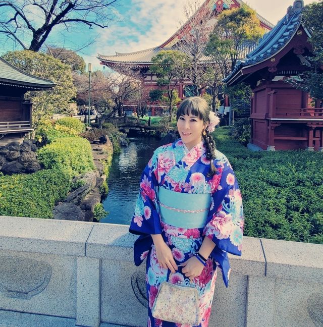 Embracing Tradition & Nature at Sensoji Temple 🌿🎋 #EarthDayVibes
