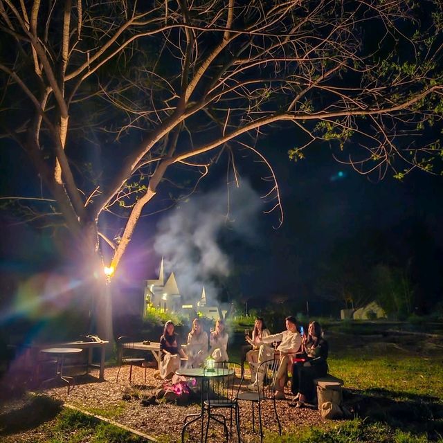 ที่พัก ร้านอาหาร คาเฟ่ ริมลำธาร เชียงราย