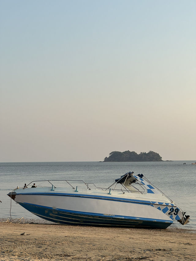 หาดแหลมสิงห์
