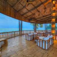 ร้านอาหารและคาเฟ่ ริมทะเลขนอม