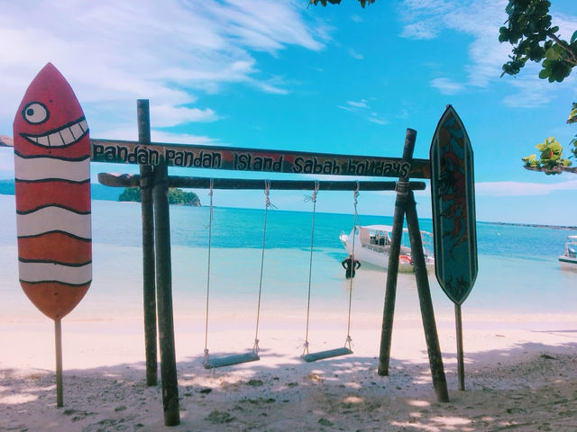 Usukan Cove: Sabah’s Best-Kept Secret Lagoon (Pirates Would’ve Hidden Here!) 🏝️⚓