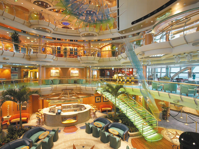 Radiance of the Seas 🌟: A Solo Traveler’s Sunlit Escape at Sea!