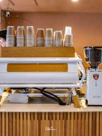 Sway Coffee Roaster คาเฟ่มินิมอลเมืองโทยาม่า