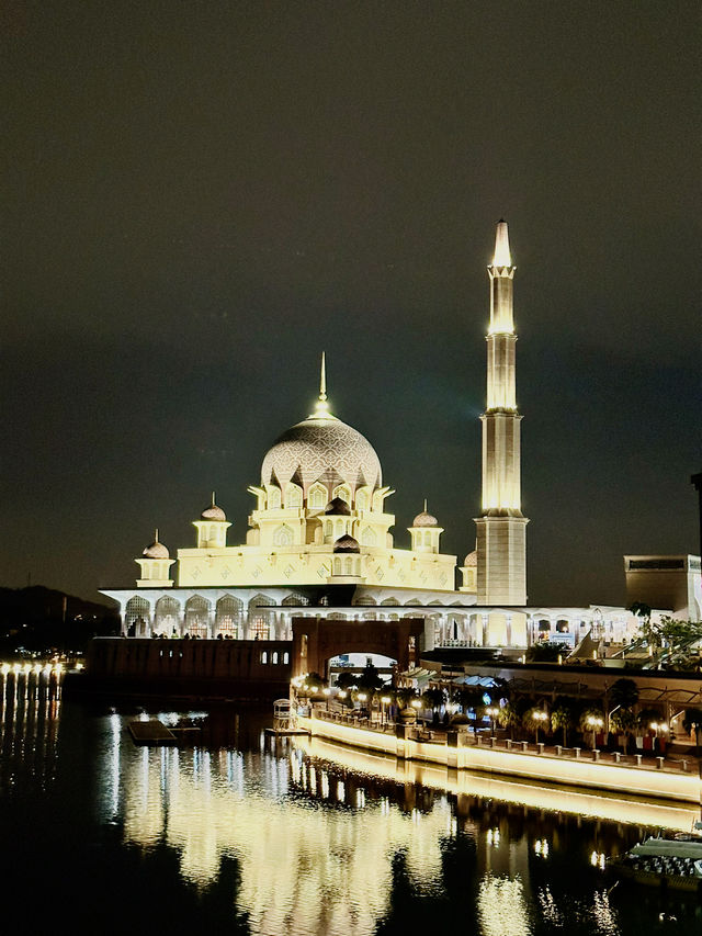 Rose-Tinted Serenity – Putra Mosque After Dark