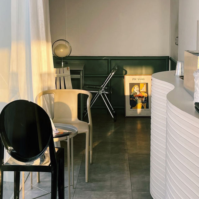 Daydream Coffee Studio คาเฟ่สไตล์มินิมอล