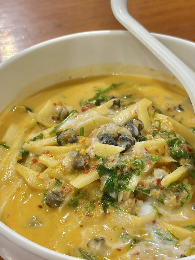 “กุ้งเป็น” ร้านอร่อยเส้นสุพรรณฯ