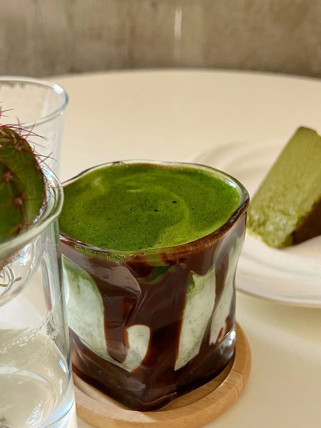 【福岡グルメ】 抹茶好きにはたまらない！オーガニック抹茶を使用した贅沢なスイーツ🍵