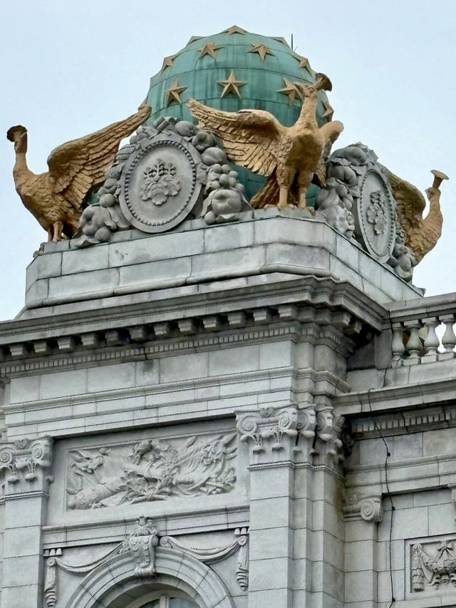 A Day of Sophisticated Sights in Akasaka