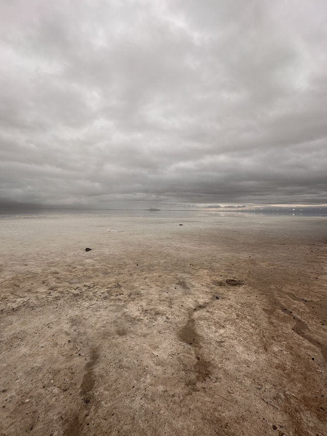 Watch The World Disappear In The Endless Salt Flats Of Bonneville