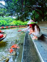 Temples and Caves, The better version of Halong Bay