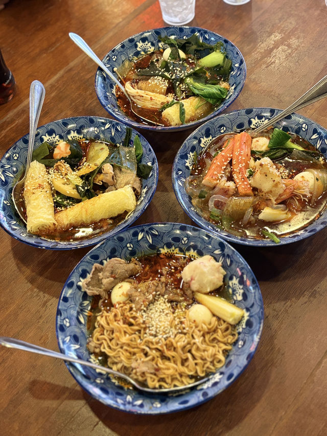หรงจา (Róng Ja 榮鴨) - ฮาลาล กระบี่ 🫕
