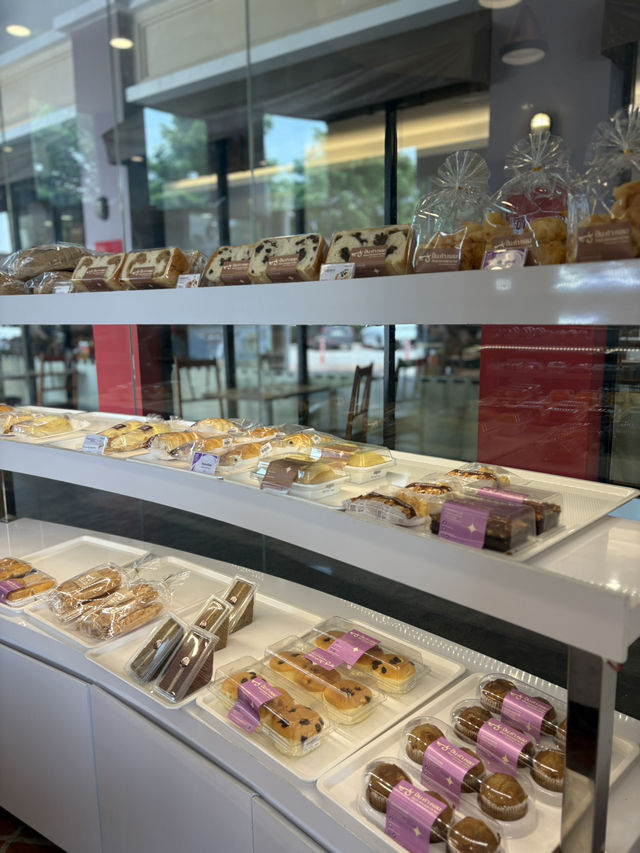 ร้าน ปั้น คำ หอม ขนมไทยและเบเกอรี่