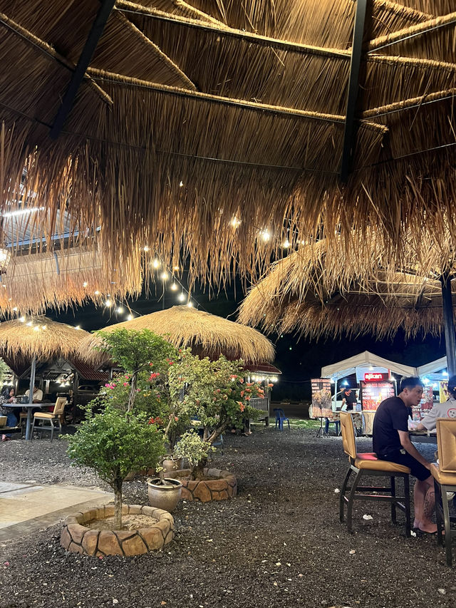 Night Feast Vibes at D’Kayangan Palace, Jitra
