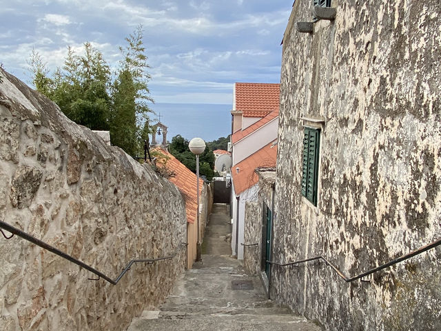 【魔女宅】無料ルートで絶景見てきた🇭🇷