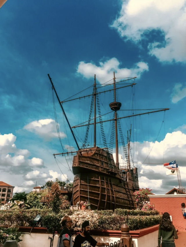 Discovering Melaka: Time Travel, Street Food & A Floating Pirate Ship 