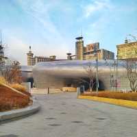 🇰🇷 DDP: Seoul’s Architectural Gem of Futuristic Flair