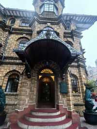 A Budget-Friendly Architectural Treat – Hengshan Moller Villa, Shanghai