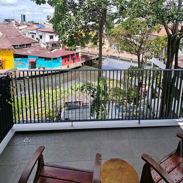 1825 Gallery Hotel