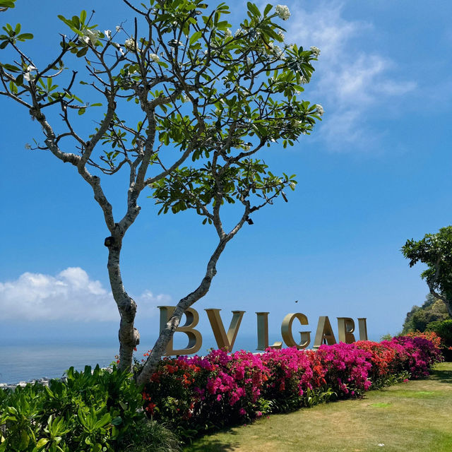 Bali's Bulgari Resort: A 24-Hour Experience That Exceeded All Expectations! 🌟🍹