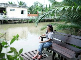 คาเฟ่ไม้ริมน้ำสุดคลาสสิคแค่พระประแดง