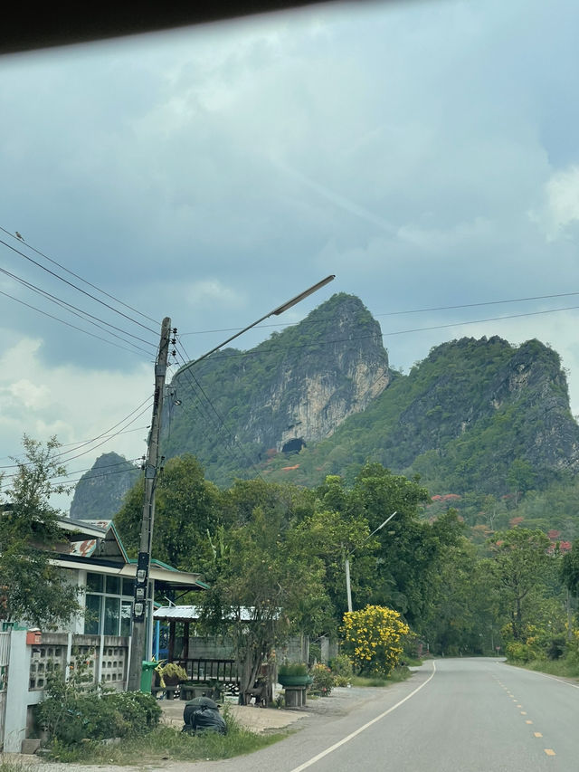 Wat Tam Erawan Cave Temple➡️Explore Isan