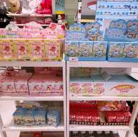 MINISO Magic in Toppen: Disney, Sanrio & So much Crayon Shinchan! 