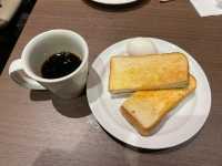 5/5 Breakfast experience at Holly Cafe 