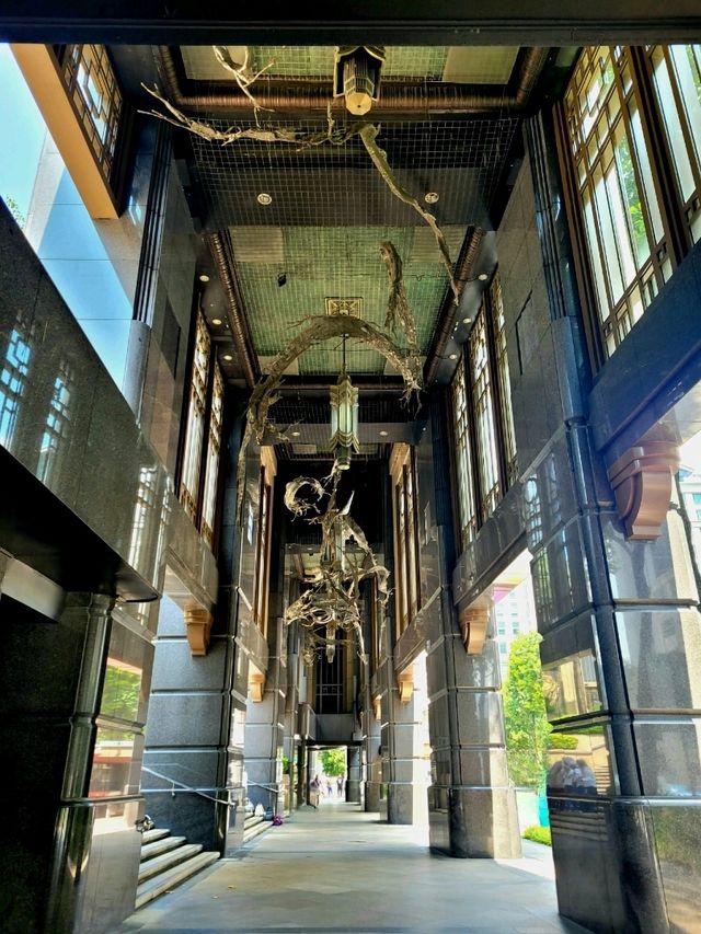 The modern art sculptures of Parkview Square
