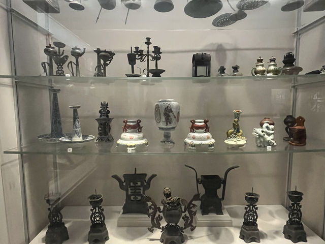 🖼️ Chengdu Museum – The Perfect Cool-Down Cultural Stop in Tianfu Square