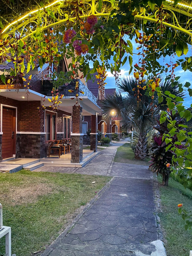 Tranquil Escape at Khas Parapat Hotel: A Summer Staycation by Lake Toba